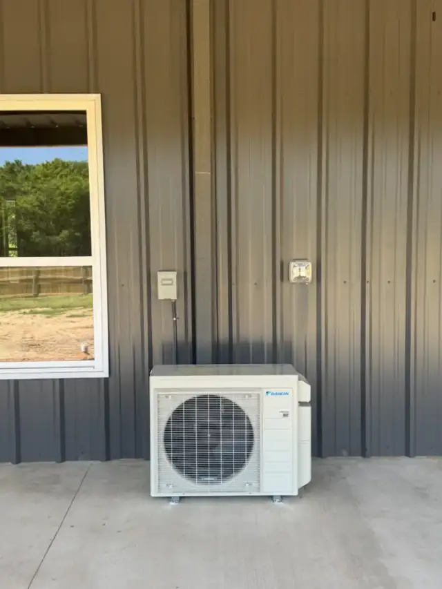 New Daikin condenser installed by Cool Co